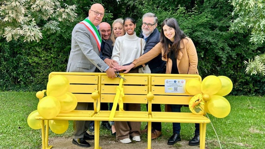 Panchina gialla